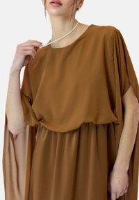 Elara ABAYA  - Maxikjoler - braun