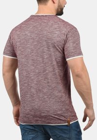 Solid SDDIGOS - Triko s potiskem - wine red