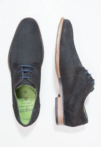 bugatti Rennot nauhakengät - black