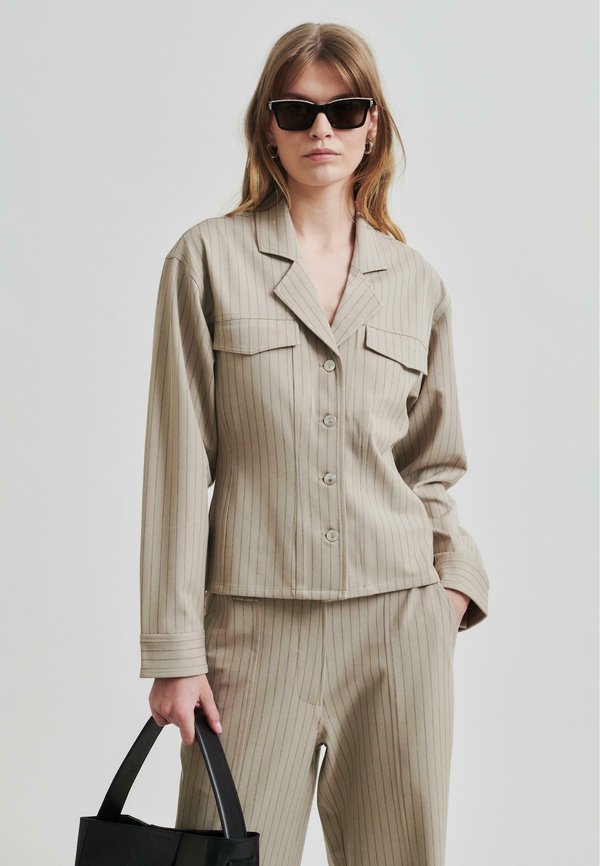 RAYURES - Übergangsjacke - camel