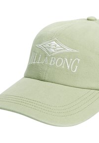 Groene katoenen pet met een gestructureerde vorm, voorzien van een gebogen klep en een geborduurd "BILLA BONG" logo in het wit op de voorkant.