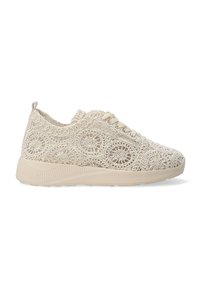 Schnürsneaker in Off-White mit einem kunstvollen spiralgeprägten Mesh-Obermaterial, rutschfester Gummisohle und gepolstertem Kragen für zusätzlichen Komfort.