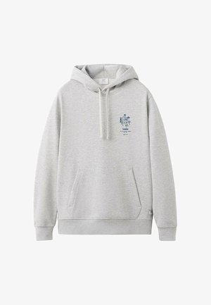 Světlě šedá mikina s kapucí, přední kapsa a malá modrá grafika dvou sedících osob spolu s textem na levé straně hrudi.