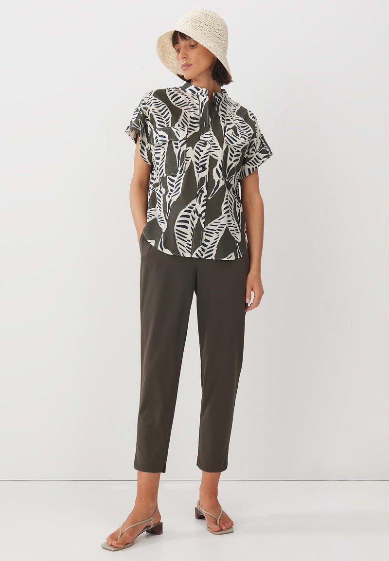 someday. Overhemdblouse groen