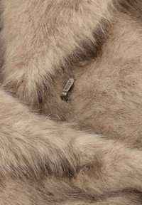 Niet geselecteerd, beige