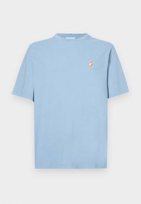 STANDING FOX COMFORT TEE - Βασικό μπλουζάκι - powder blue