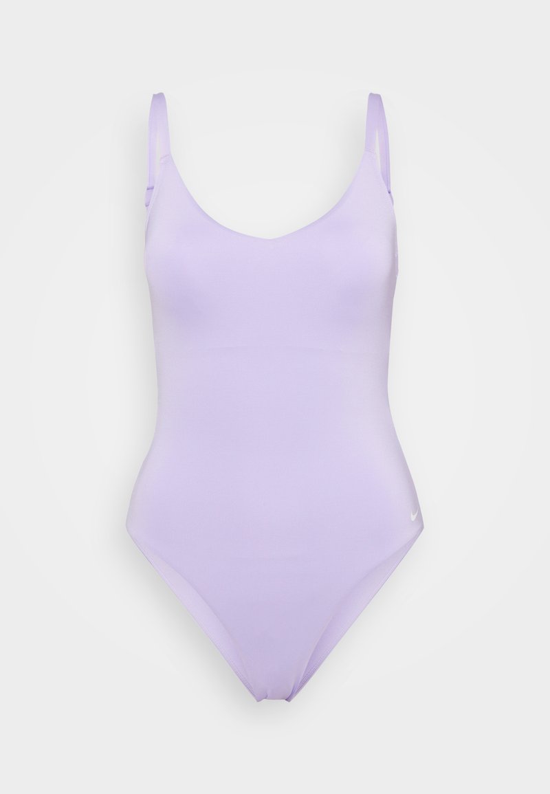Costume da bagno intero viola con spalline regolabili, scollatura a barca e texture liscia. Presenta un piccolo logo sul davanti.