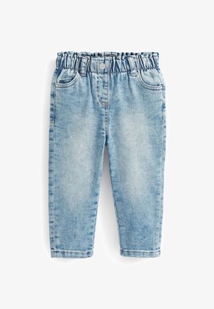 Jean pour tout-petit à taille élastique bleu clair avec poches avant et fermeture à bouton-pression, présenté à plat sur fond blanc.