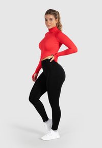 Smilodox SERINA - Træningsjakke - rot