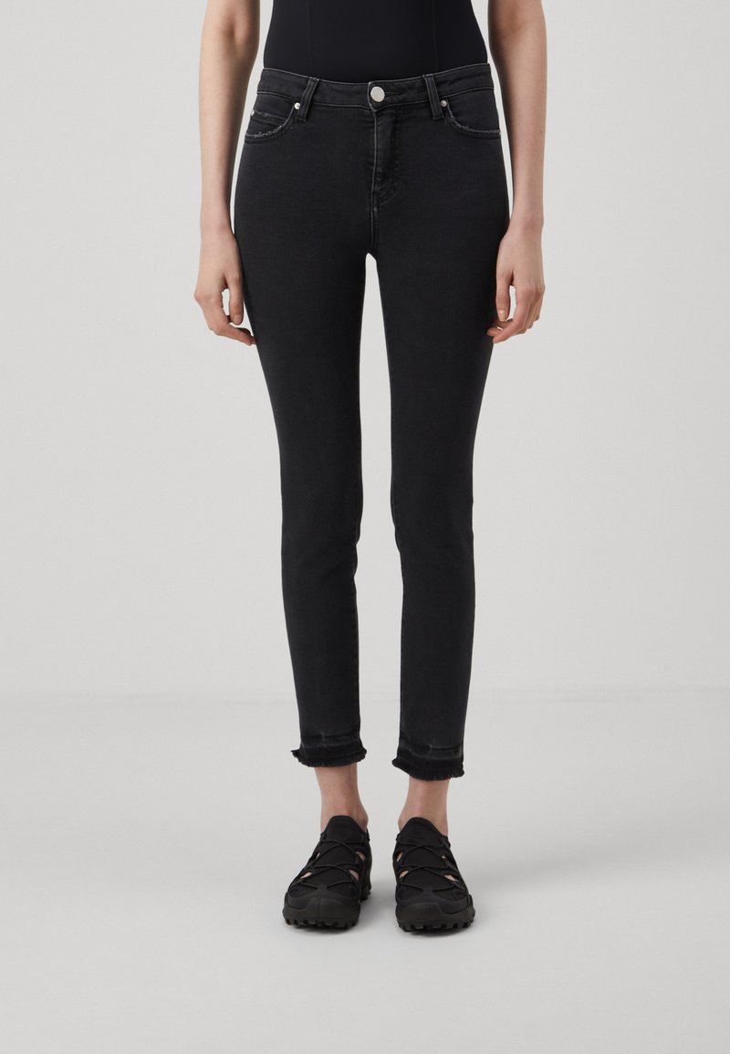 Skinny Jeans aus Stretch-Denim in Vintageoptik