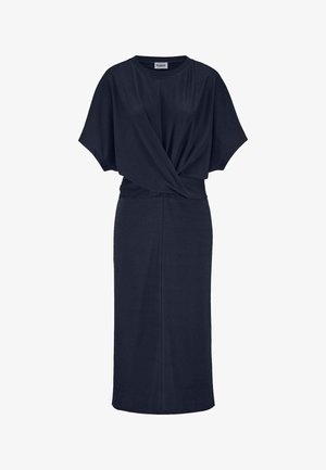 Abito midi blu navy con maniche corte, scollo rotondo e dettaglio incrociato annodato in vita, realizzato in tessuto morbido ed elasticizzato.
