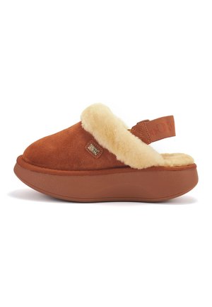 PEGGY - Slippers - brown