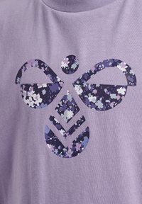 Hummel LIBI  - Tričko s potlačou - lavender gray