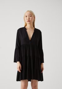 JDY JDYSTARR LIFE V NECK SHORT DRESS - Denné šaty - black