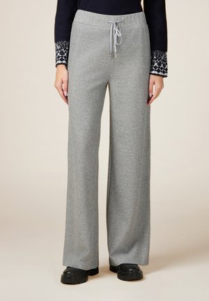 - Spodnie treningowe