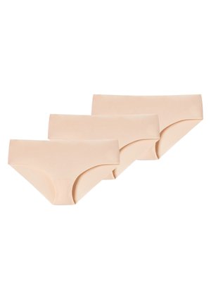 Drei Paar leicht beige, nahtlose Baumwollslips mit glatter Textur, niedrig geschnittenem Bund und vollflächigem Design.