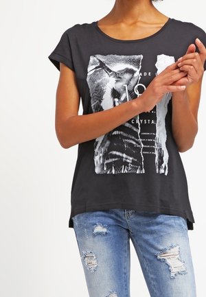 Triko s potiskem - black