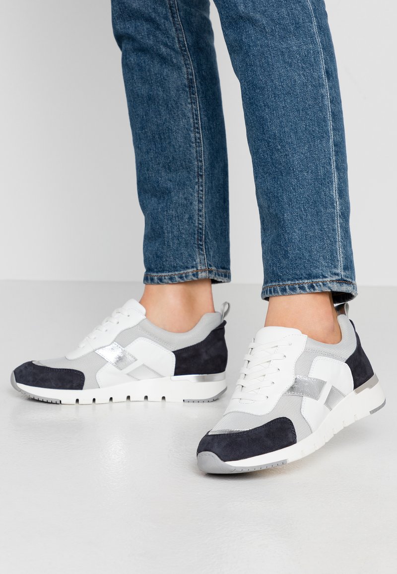 Caprice - Trainers - ocean/white, Enlarge