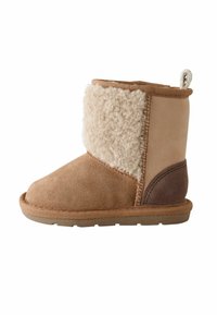 Hellbrauner Knöchelstiefel aus Wildleder und Wolle. Verfügt über einen weichen, strukturierten Wolloberenteil und eine flache Gummisohle. Mit einer hinteren Zuglasche akzentuiert.