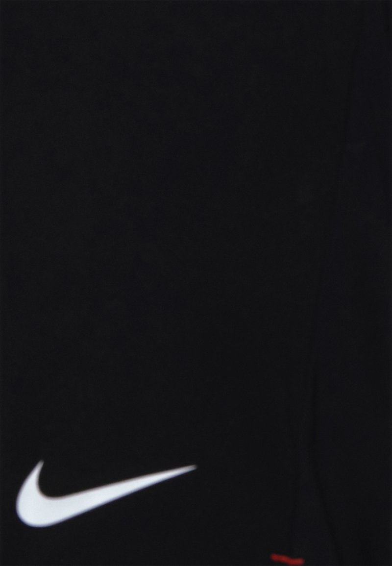Herren Shirts | Nike Performance LIBERO SHORT kurze Sporthose black/habanero red/white/schwarz - KD00172 Herren Shirts | Nike Performance LIBERO SHORT kurze Sporthose black/habanero red/white/schwarz - KD00172