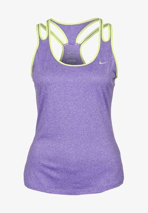 Débardeur Nike Dri-FIT violet avec dos nageur, bordure vert clair et petit logo Nike Swoosh blanc sur la poitrine.