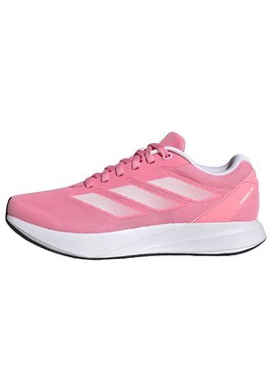 Roze sportieve schoen met ademende mesh bovenkant, witte accenten en rubberen zool voor grip. Heeft ronde veters en een gevoerde kraag.