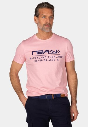 T-shirt print - pastel pink
