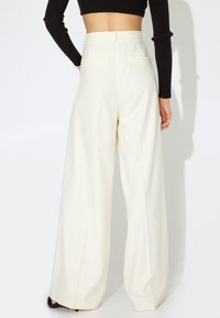 Koton PALAZZO  - Broek - off white