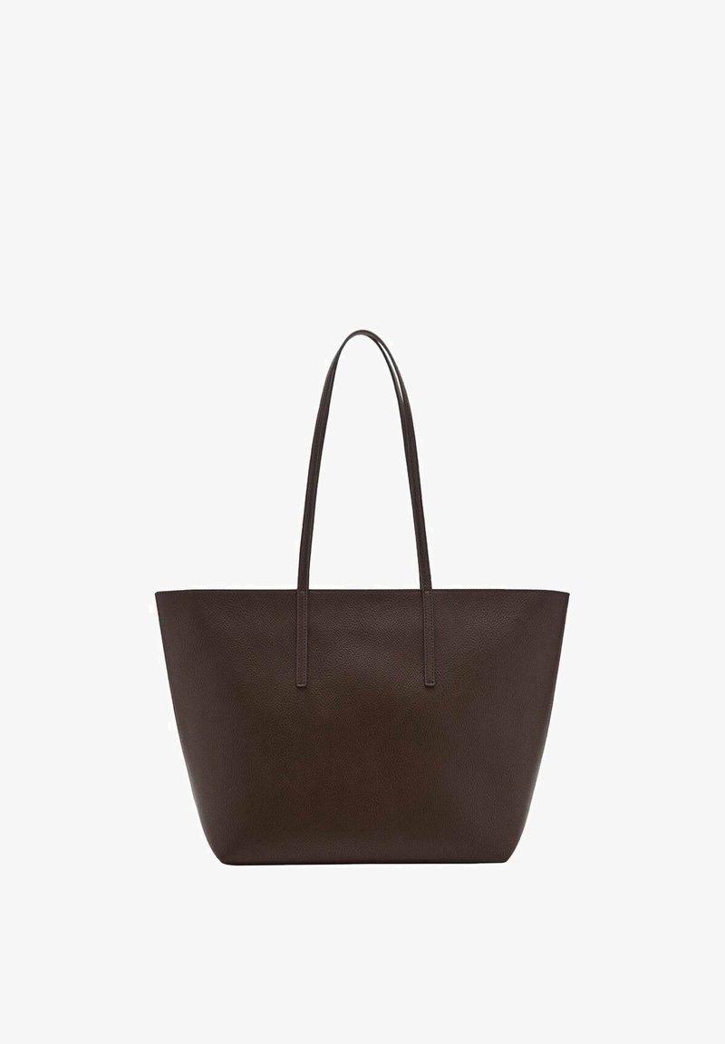 Sac cabas en cuir marron foncé avec deux longues anses, forme rectangulaire et texture simple et lisse.