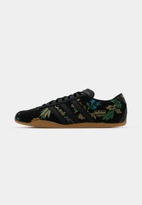 adidas Originals TOKYO X LIBERTY LONDON Sneakers basse cream
