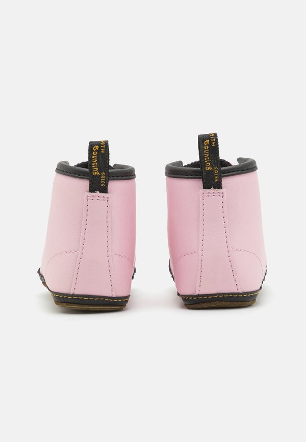 1460 CRIB – Krabbelschuh