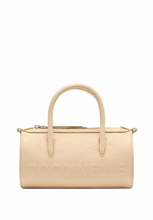 Beżowa skórzana torba na ramię o teksturowanym wykończeniu. Posiada dwa krótkie uchwyty oraz wytłoczony na froncie nazwę marki. Zamek błyskawiczny u góry.