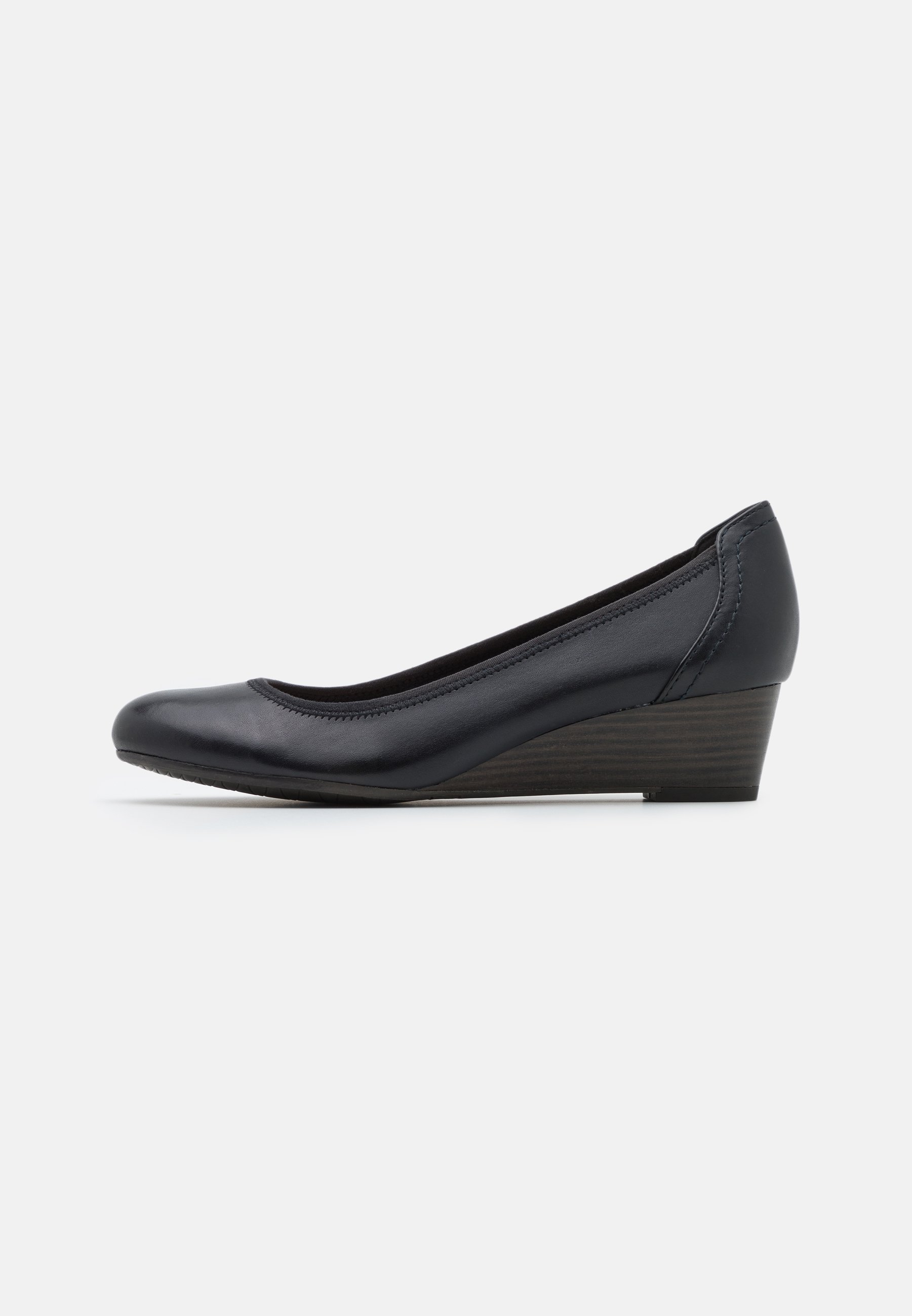 chaussure tamaris compensée