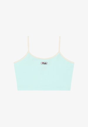 Lyseblå cropped camisole med tynde beige stropper og FILA logo-patch centreret på brystet.