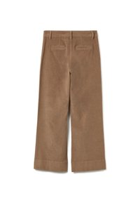 Pantalones de pierna ancha marrones, confeccionados en un tejido suave, que cuentan con dos bolsillos traseros, una textura lisa y un dobladillo recto.