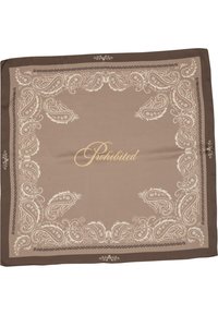 Brun tørklæde med et cremet paisley-mønster langs kanterne og ordet "Forbudt" i kursiv i midten. Glat tekstur.