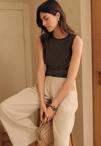 Next REGULAR FIT - SLEEVLESS - Topp - chocolate brown