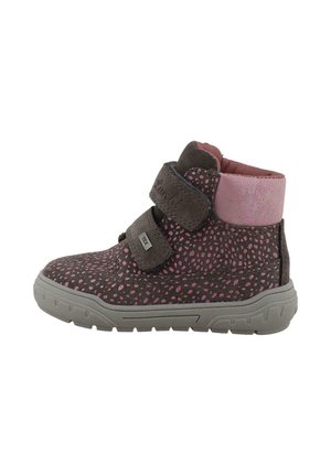 Dunkelbraune und rosa Knöchelstiefel mit Pünktchenmuster, Klettverschlussriemen und grauer Gummisohle. Strukturmaterial und glitzernder rosa Akzent.