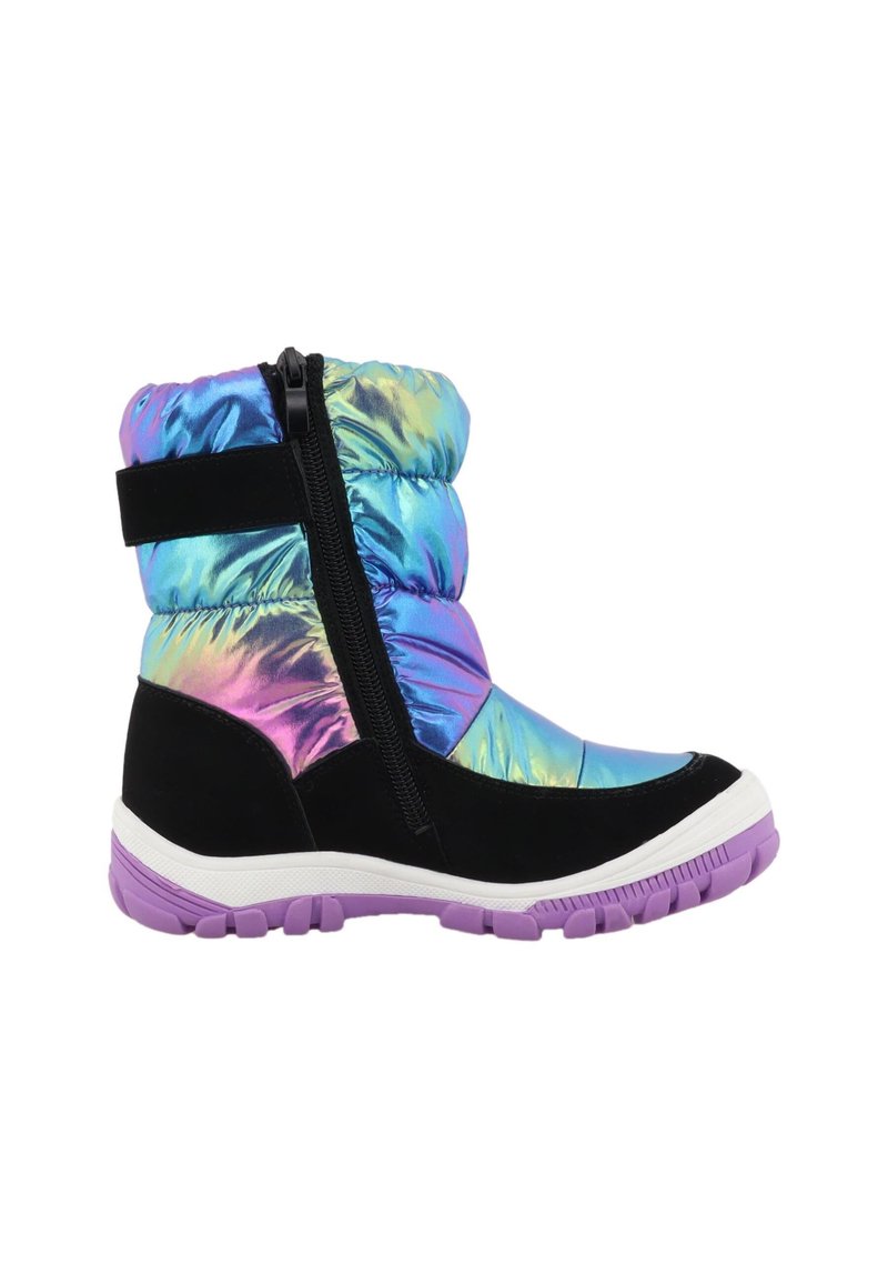 Gepolsterter, reflektierender Knöchelstiefel mit oberer Partie in blau-lila irideszierend, schwarzen Wildlederelementen, schwarzem Reißverschluss und lila Gummisohle.