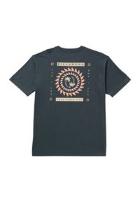 T-shirt bleu foncé avec un imprimé graphique représentant un soleil et des palmiers en beige clair et orange. Manches courtes, design col rond.