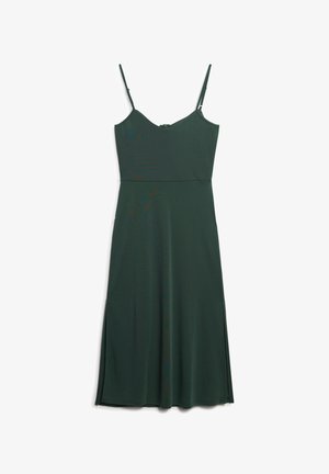 Groene, mouwloze jurk met een getailleerde bovenkant en een uitlopende rok. Gemaakt van gladde stof met zijslits en dunne verstelbare bandjes.