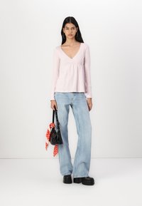 Hollister Co. Easy Long-Sleeve Pointelle Babydoll Top - Ilgarankovis viršutinės dalies drabužis - pale lilac