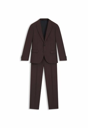 Dark burgundy suit featuring a textured fabric, two-button blazer with notched lapels, and straight-leg trousers. Classic design with minimal detailing.