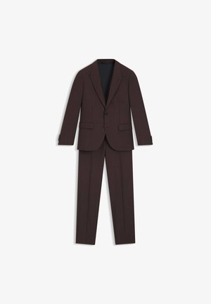 Dark burgundy suit featuring a textured fabric, two-button blazer with notched lapels, and straight-leg trousers. Classic design with minimal detailing.