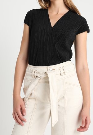 KIOMI T-shirt imprimé - black
