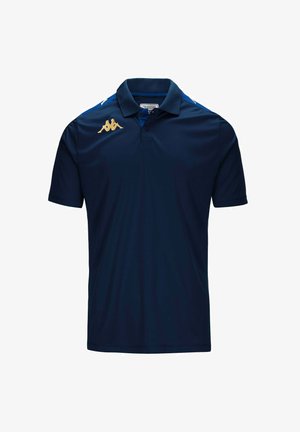 Polo shirt marina realizzato in tessuto morbido. Presenta un colletto classico, maniche corte e un logo dorato sul lato sinistro del petto con dettagli blu sulle spalle.