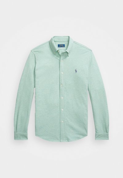 Lichtgroene lange mouwen button-up shirt met een subtiele heather textuur, voorzien van een kraag en een klein geborduurd logo op de borst.
