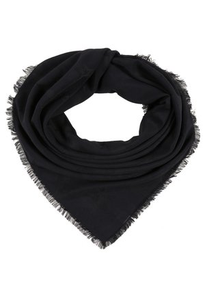 Zwarte driehoekige sjaal met subtiele sterpatronen en franjes, opgevouwen tot een lus met zichtbare zachte stoftextuur.