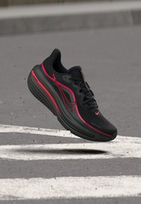 Δεν επιλέχθηκε, black/red orbit/dark smoke grey/university red