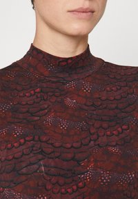 Scotch & Soda MOCKNECK LONGLSEEVE - Pitkähihainen paita - bordeaux